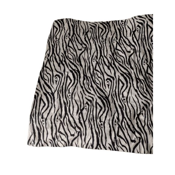 Handmade Zebra‎ and Blue Checked Baby Quilt with Zebra Backing - Picture 4 of 4